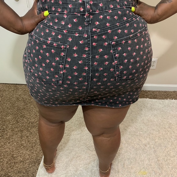 Floral printed skirt - Picture 2 of 3